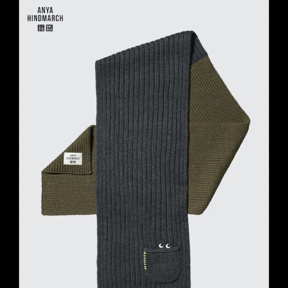 Uniqlo x Anya Hindmarch HEATTECH Knit Stole
